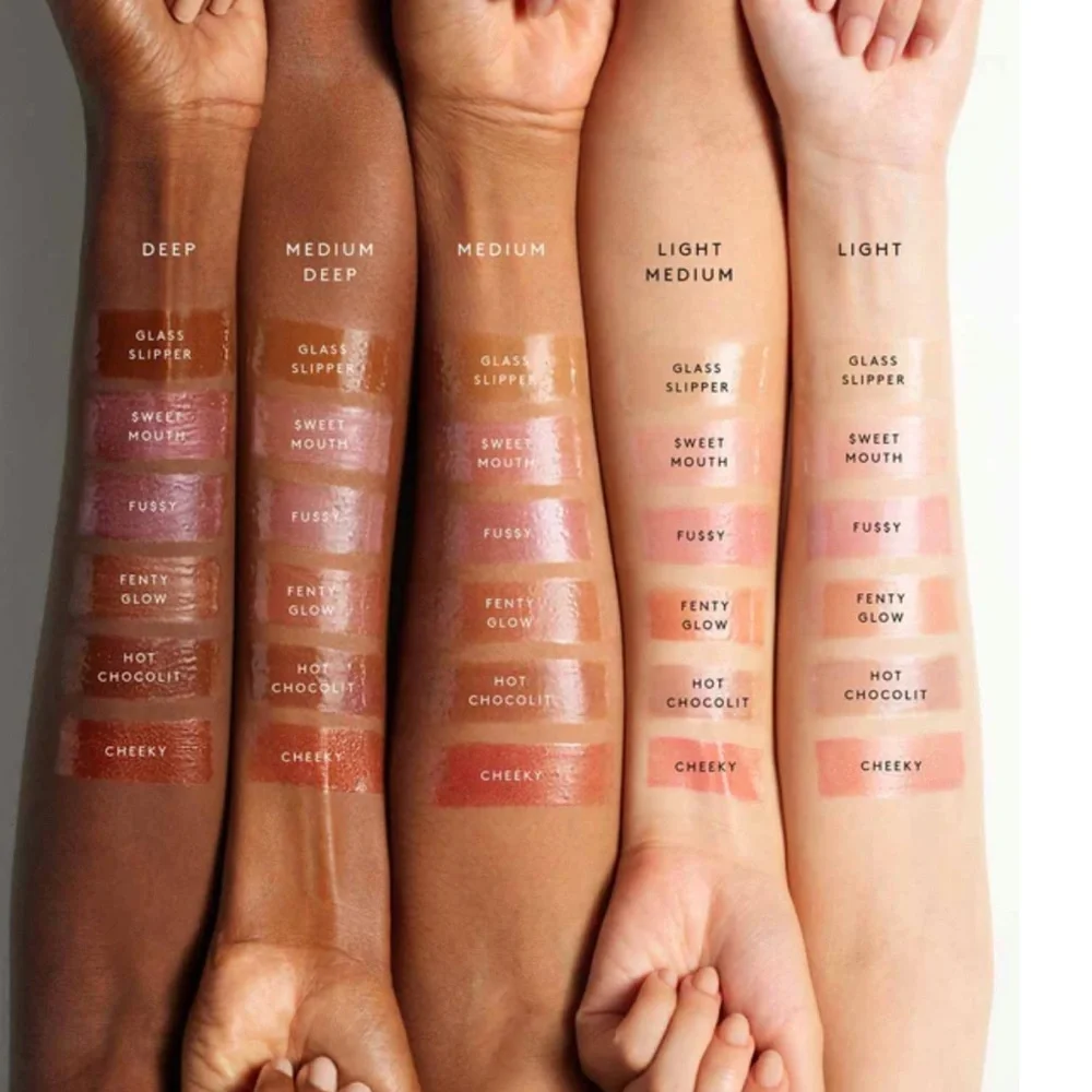 Fenty Beauty Gloss Bomb Universal Lip Luminizer- Fuschia Flex